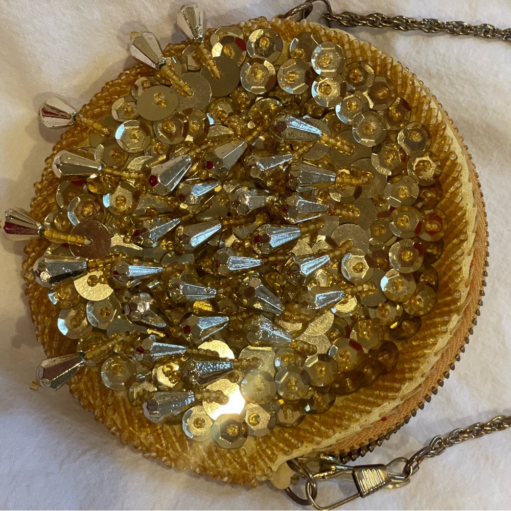 🌟 Urban Outfitters Gold and Silver Sequin Clutch Coin Purse 👜